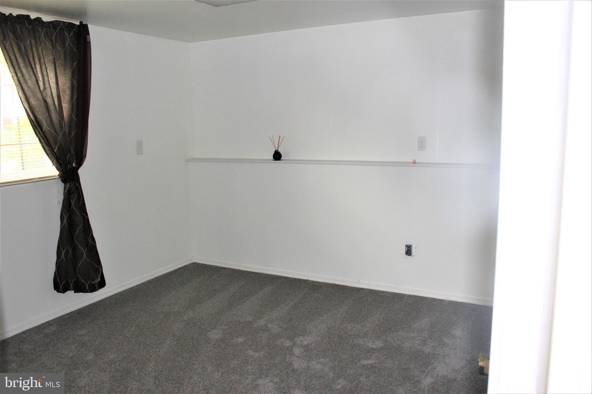 HARMANS WOODS - Residential