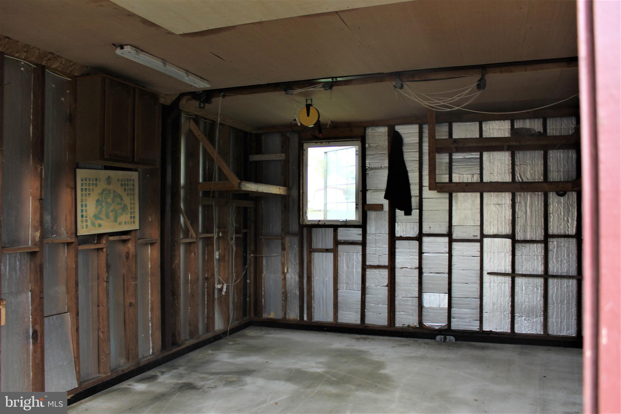 HARMANS WOODS - Residential