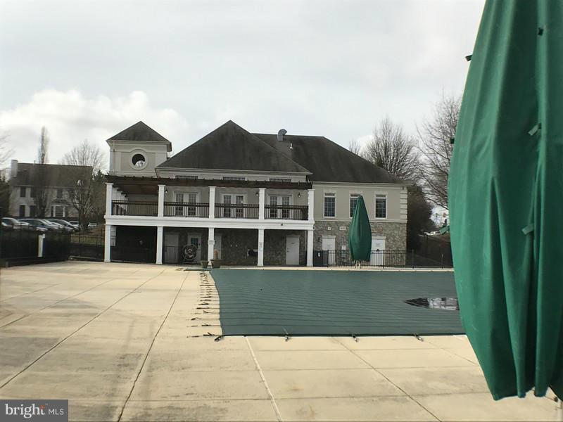 POTOMAC LAKES - Residential Lease