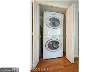 THE COLONIES - Residential Lease