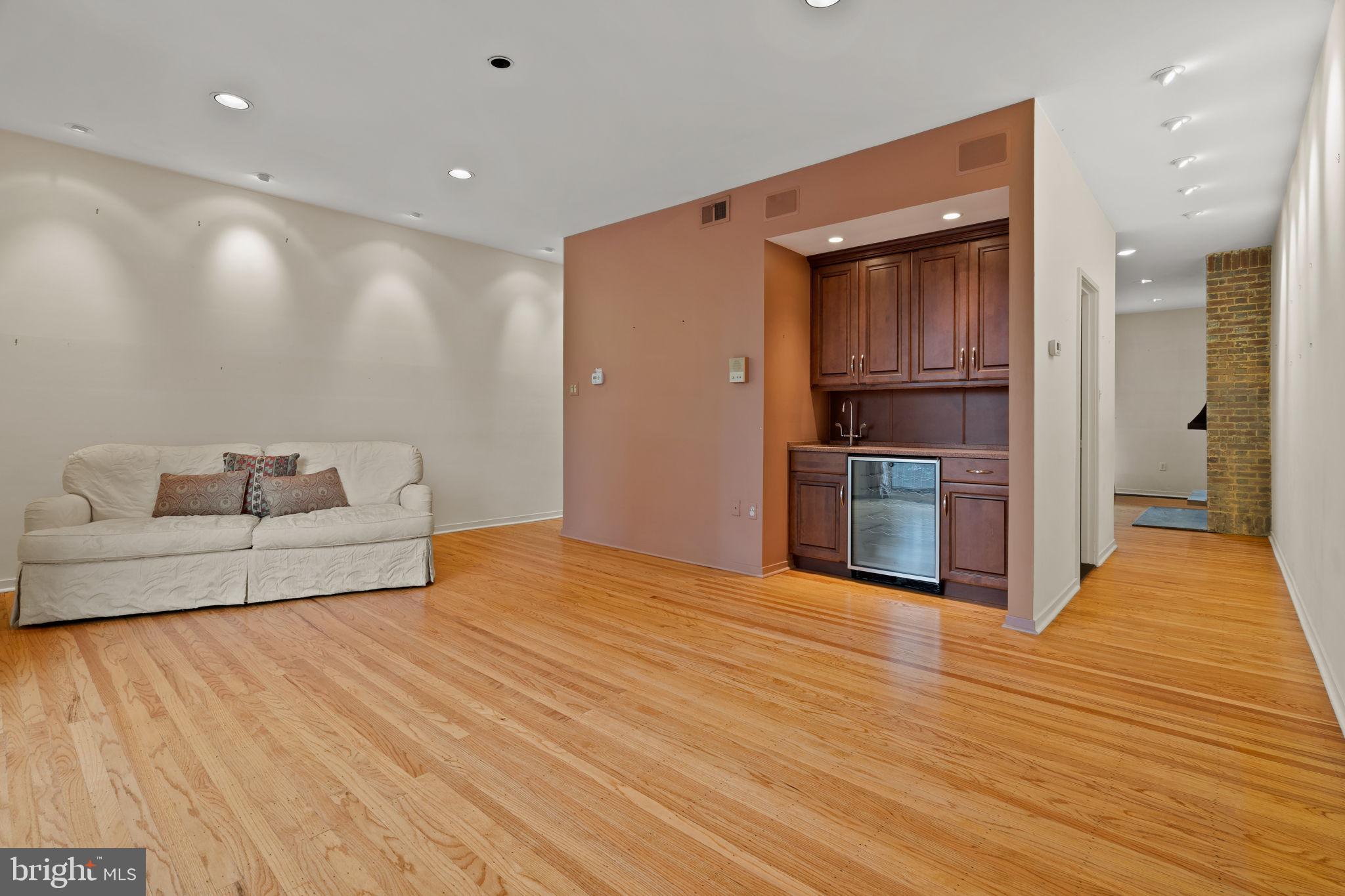 SOCIETY HILL - Residential