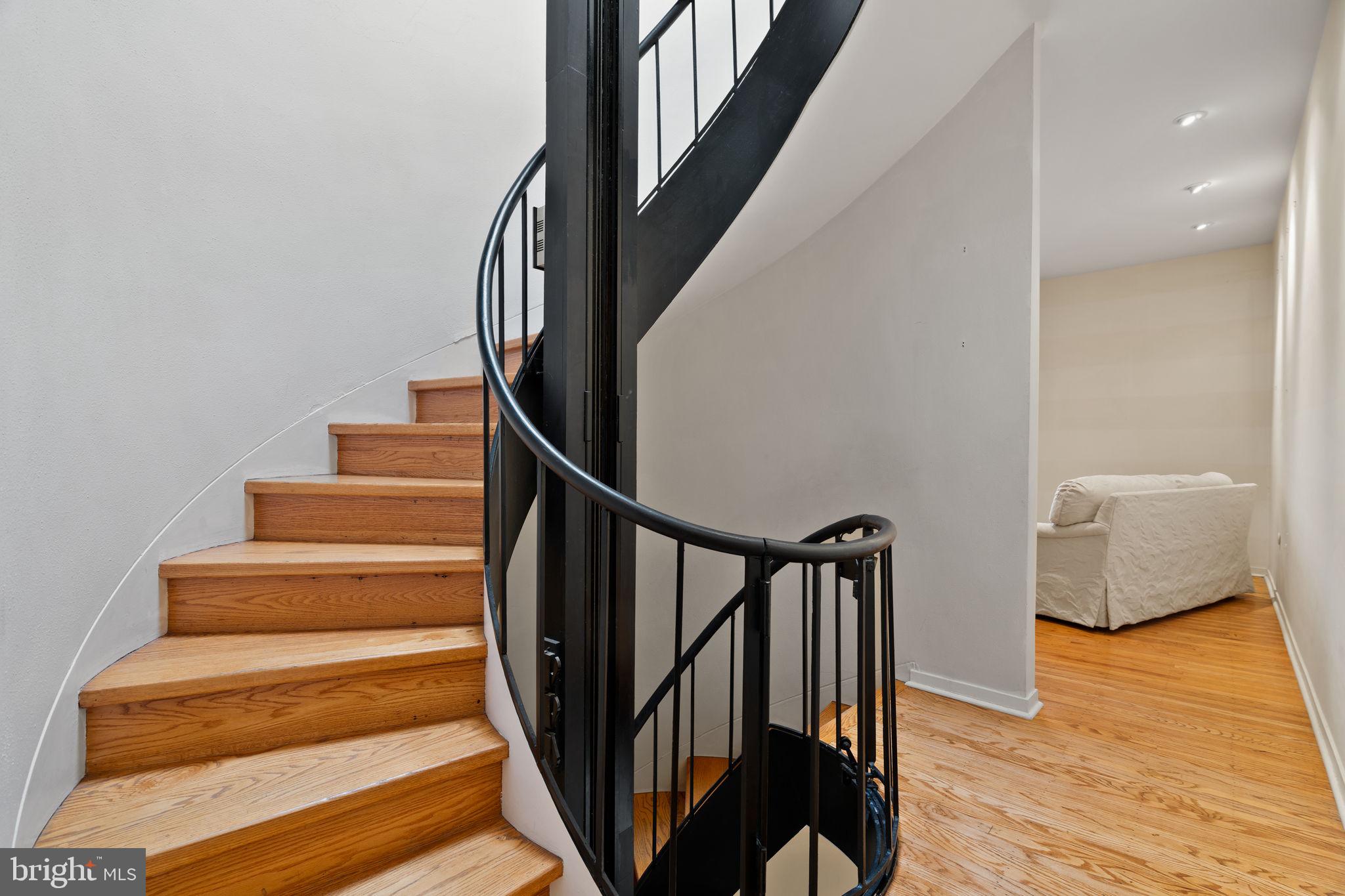 SOCIETY HILL - Residential