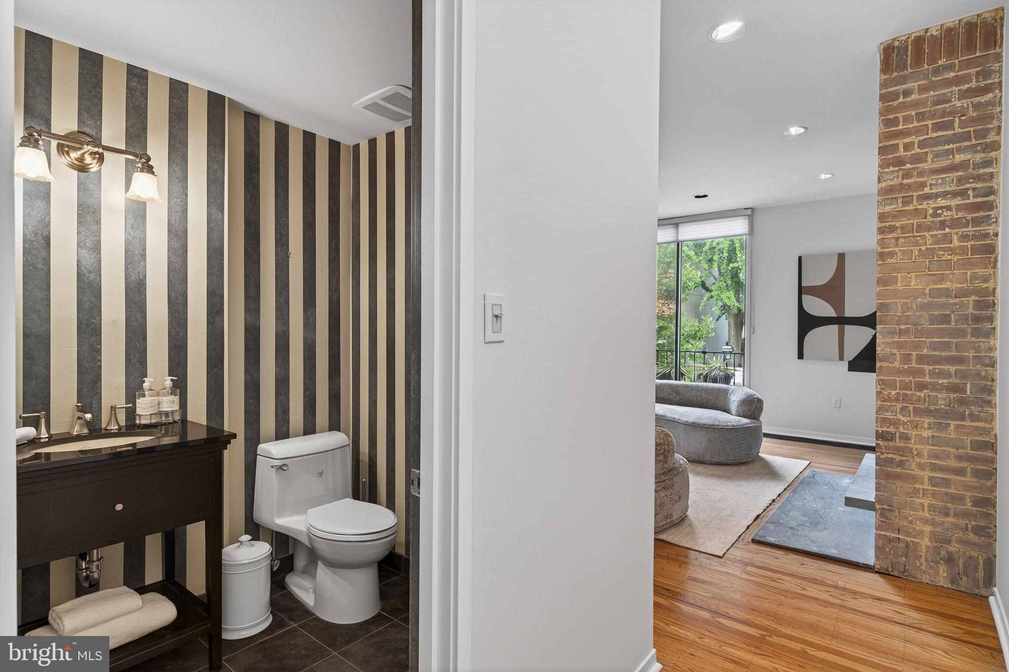 SOCIETY HILL - Residential