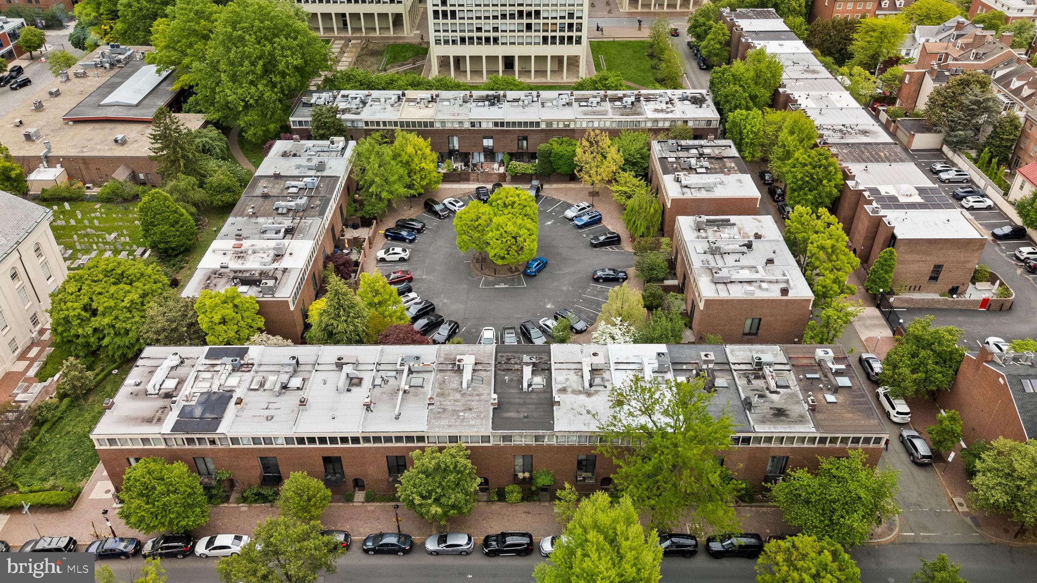 SOCIETY HILL - Residential