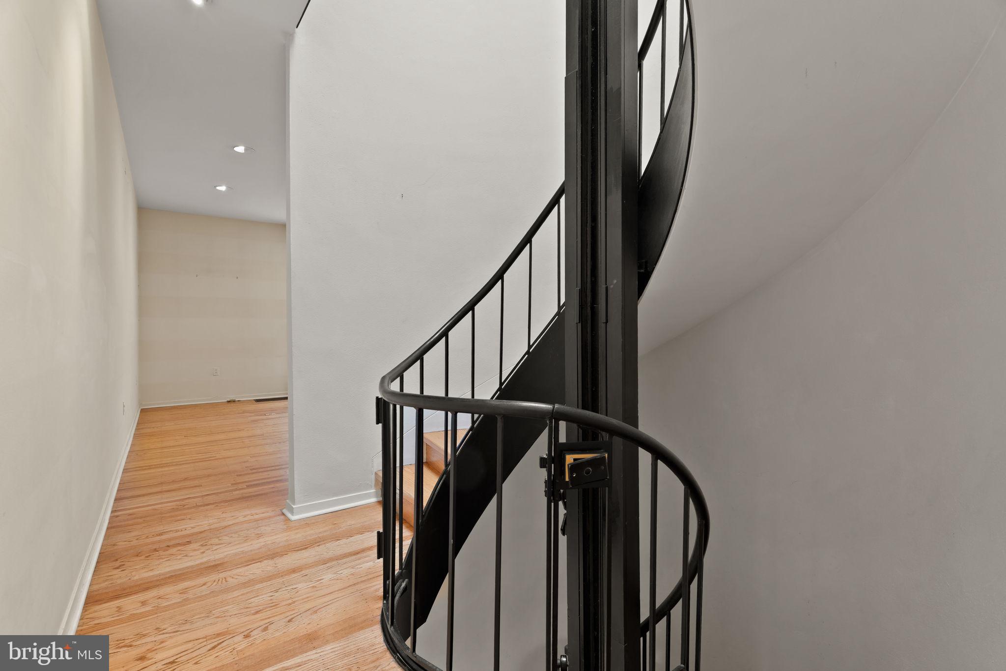 SOCIETY HILL - Residential
