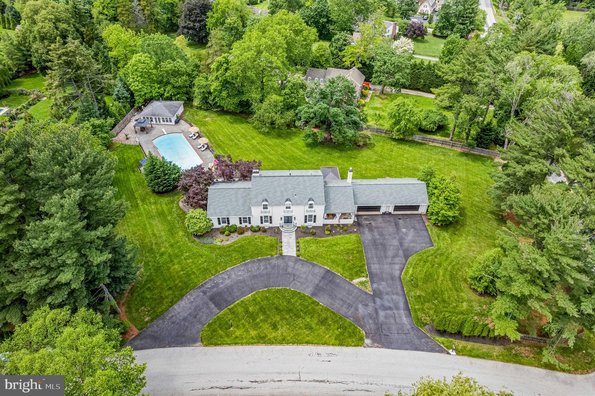 COLONIAL VIL - Residential