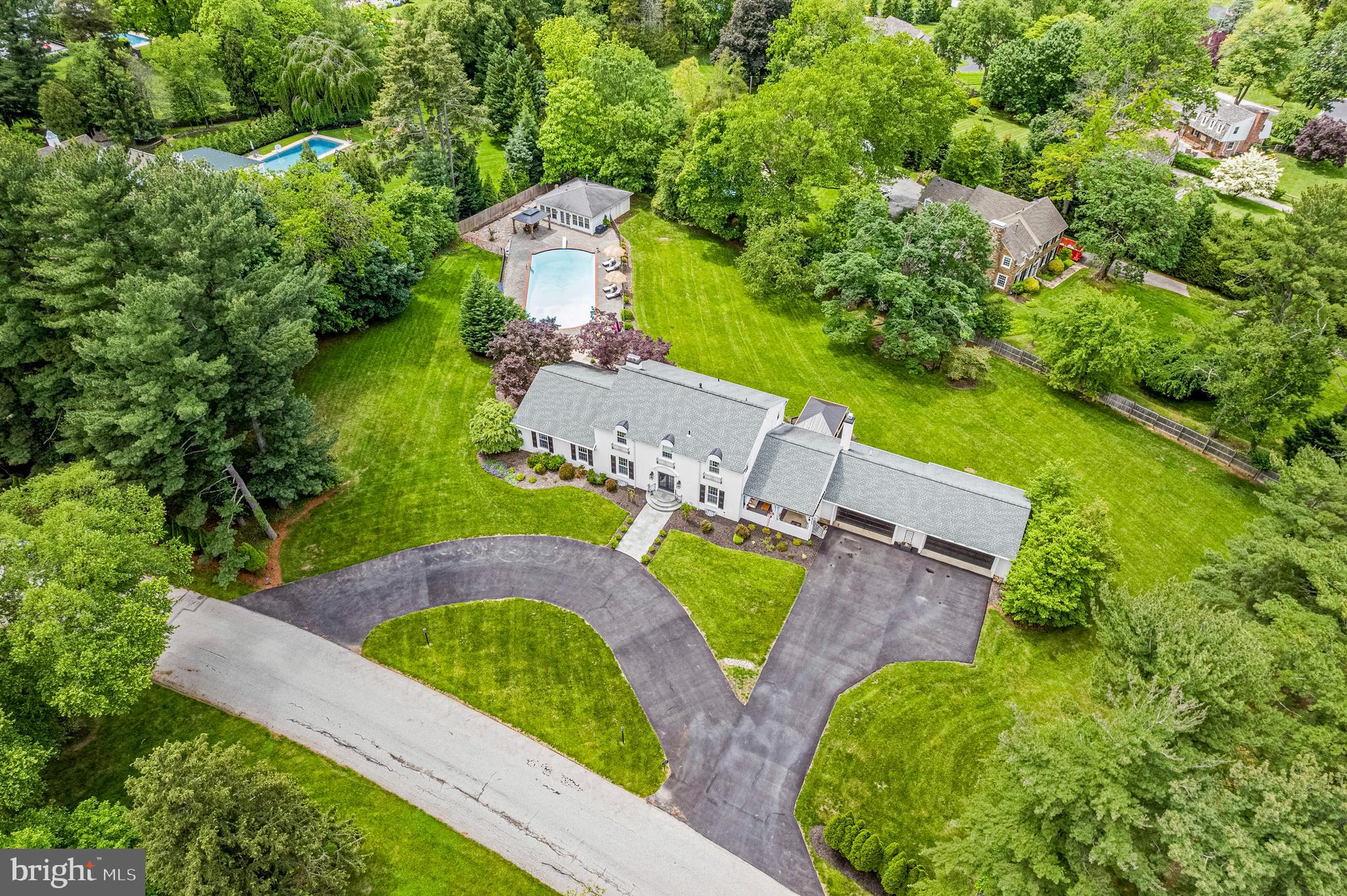 COLONIAL VIL - Residential