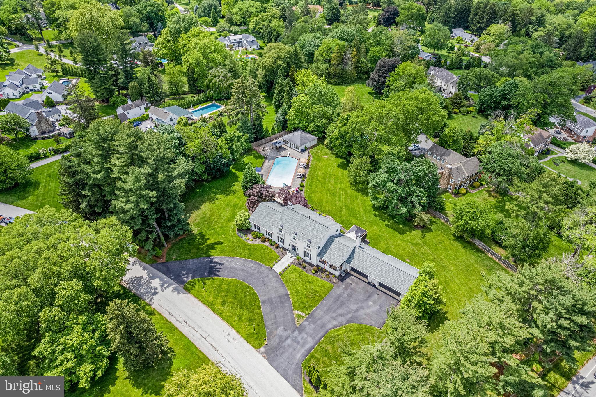 COLONIAL VIL - Residential