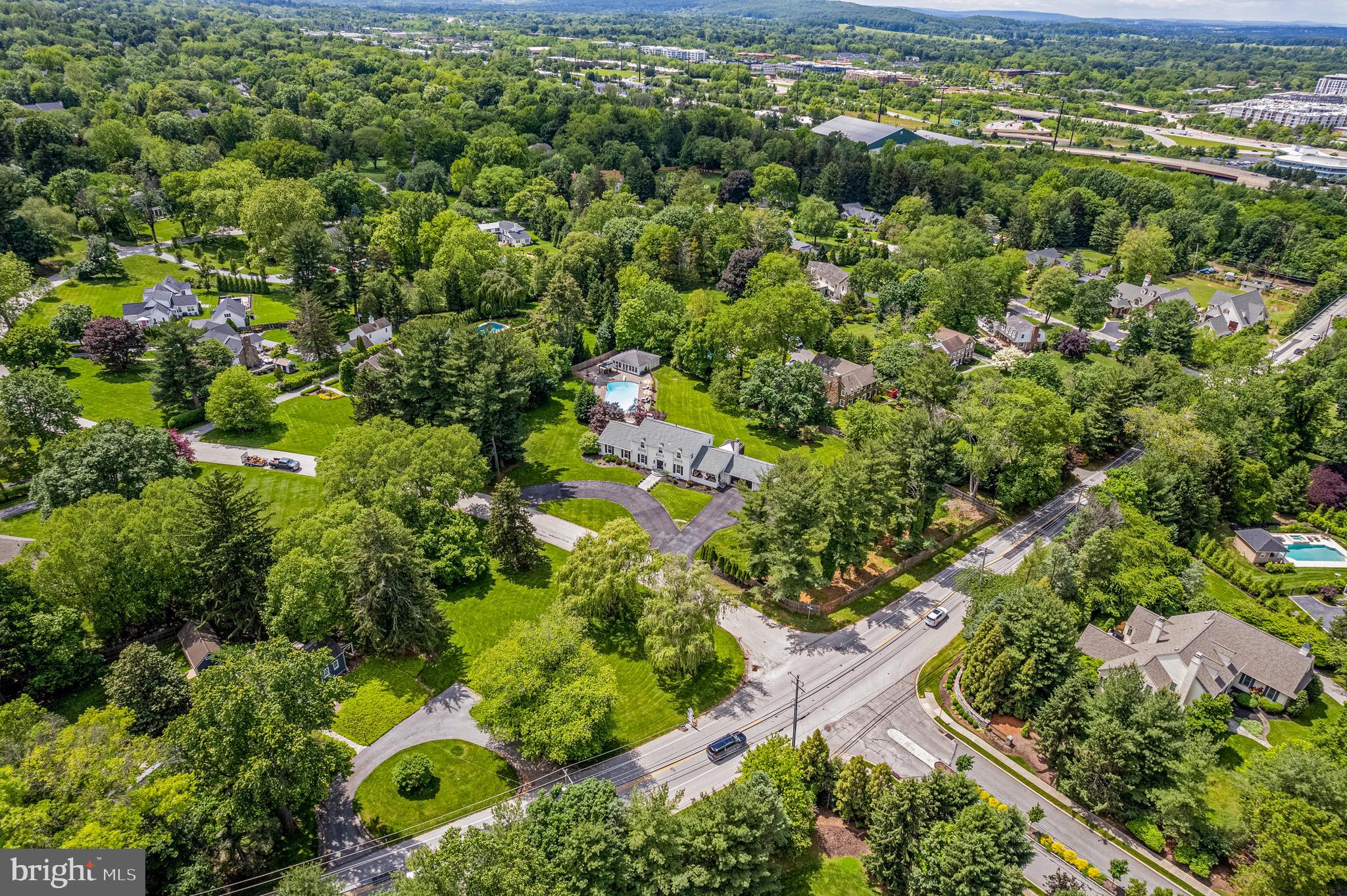 COLONIAL VIL - Residential