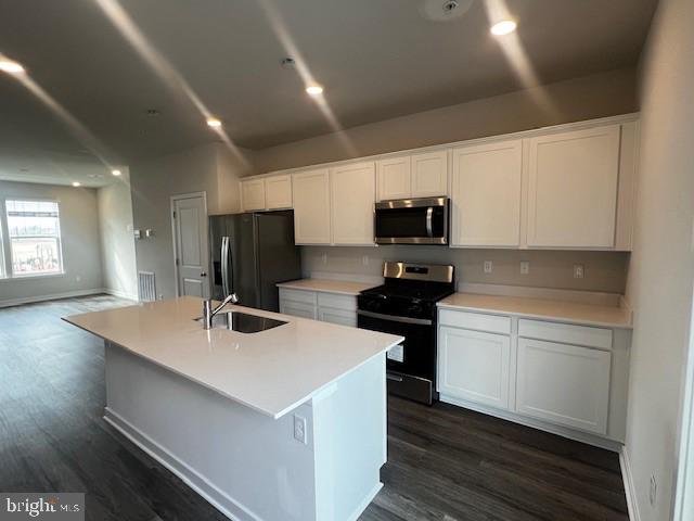 CALM RETREAT - Residential