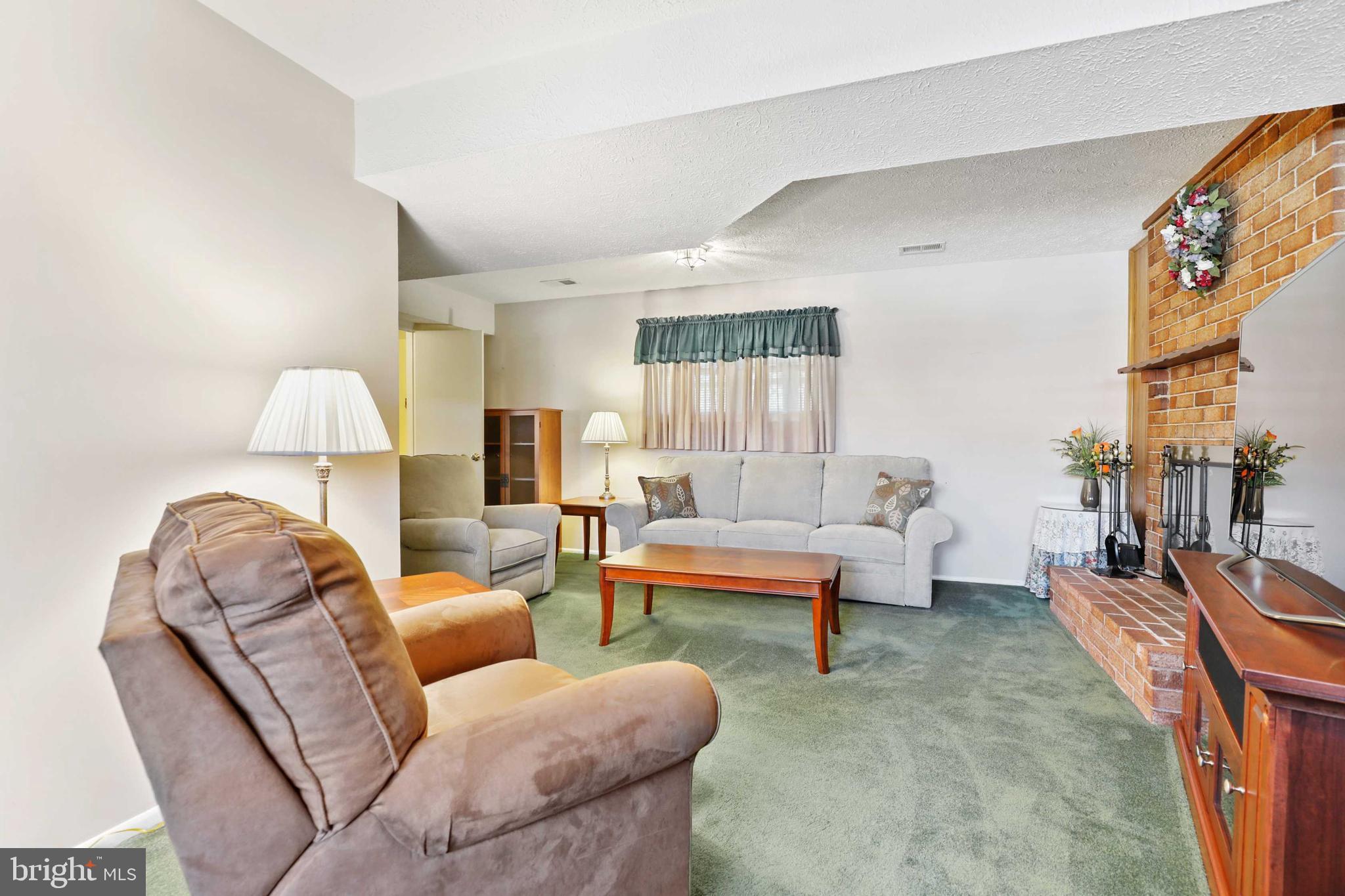 DISCOVERY ACRES - Residential