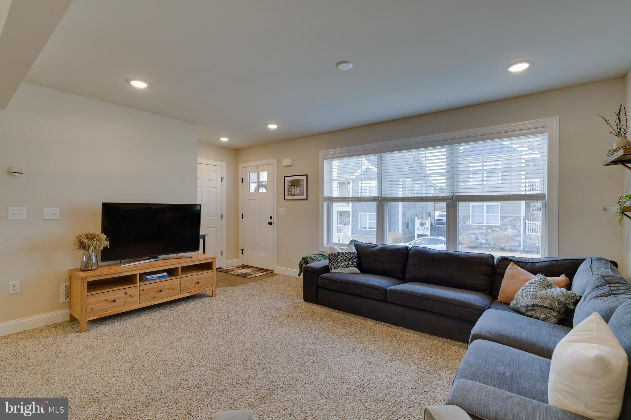 WABASH LANDING - Residential