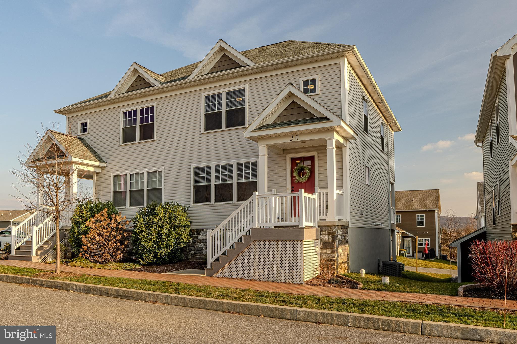 WABASH LANDING - Residential
