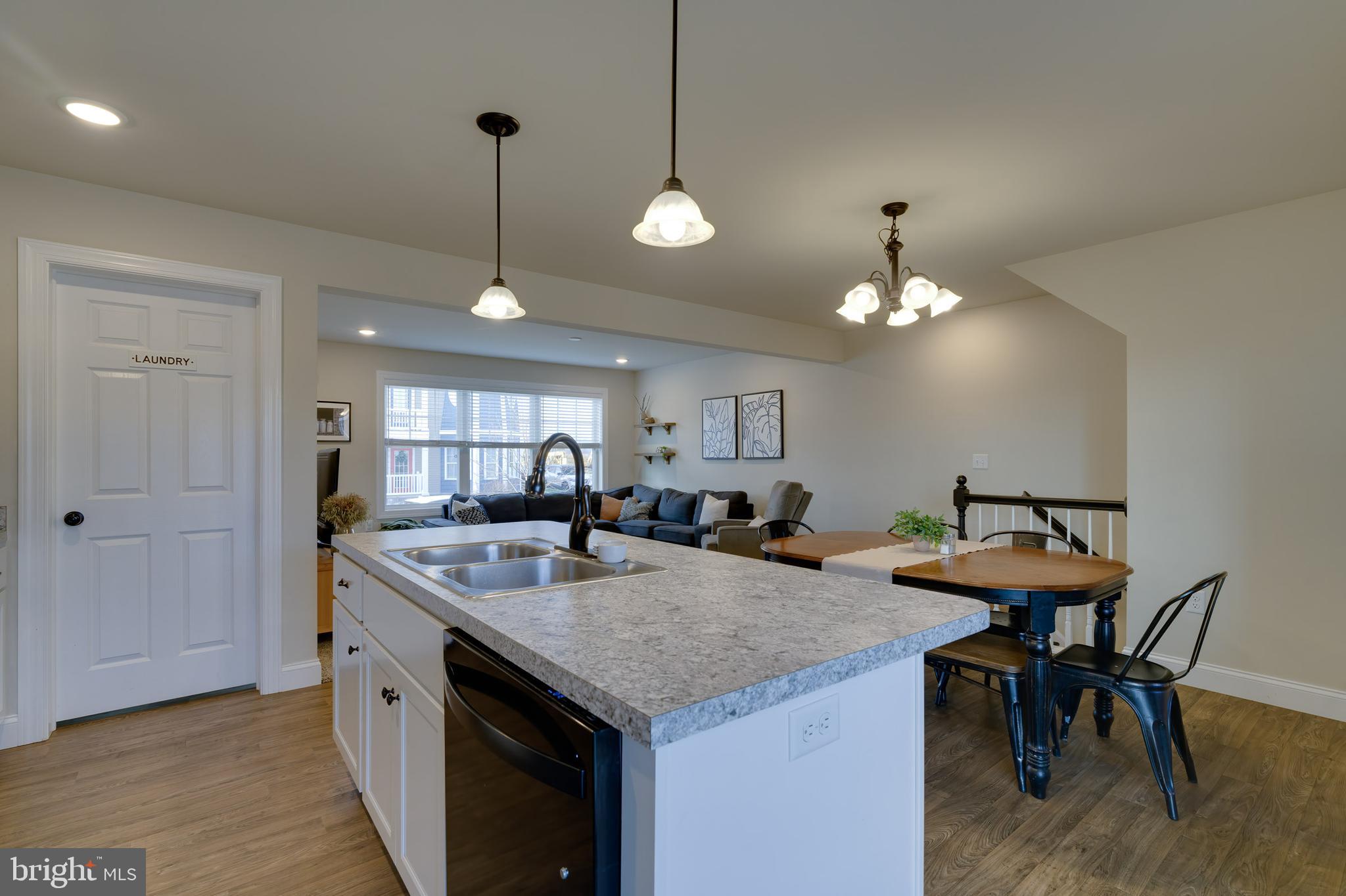 WABASH LANDING - Residential