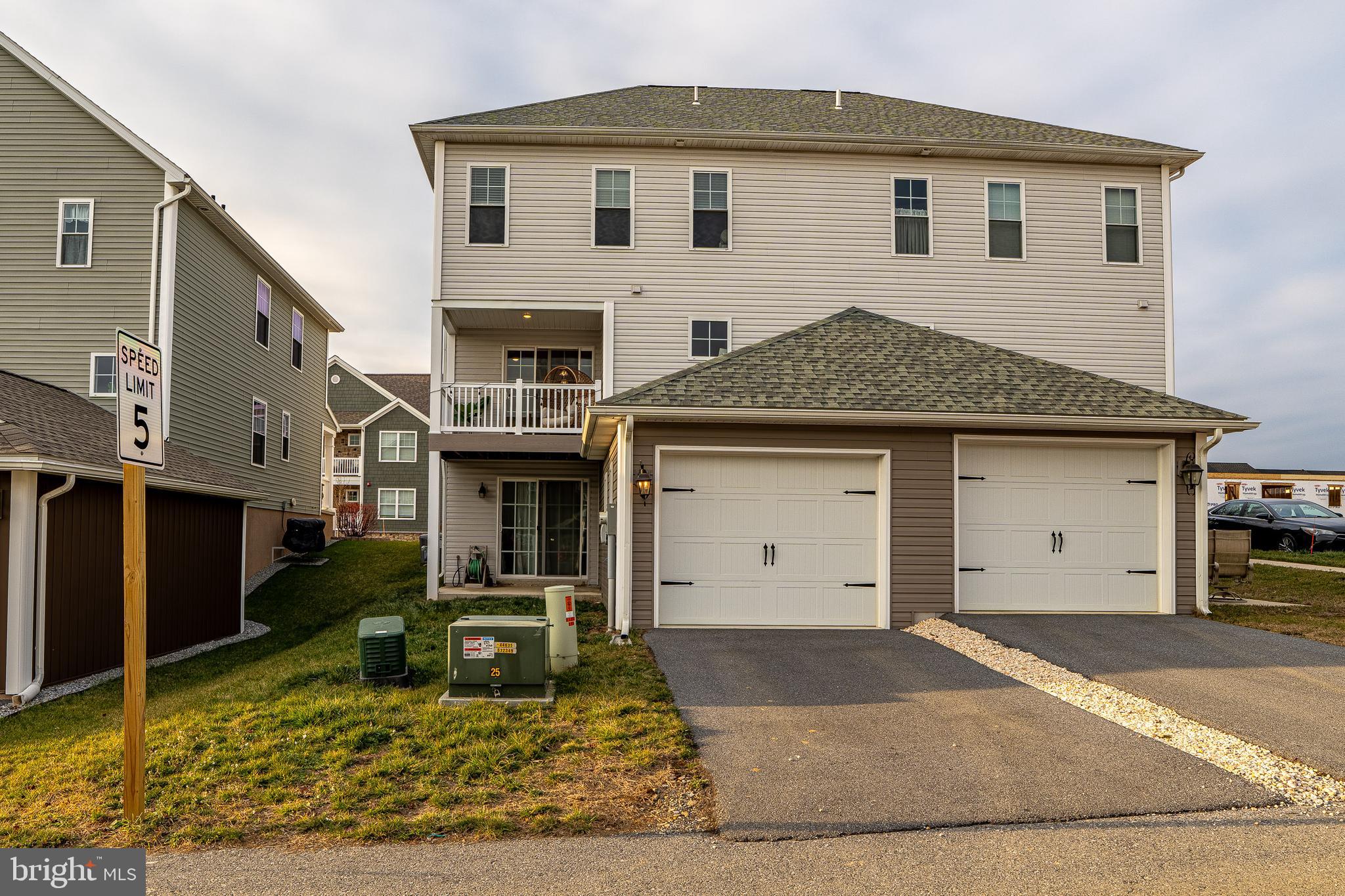 WABASH LANDING - Residential