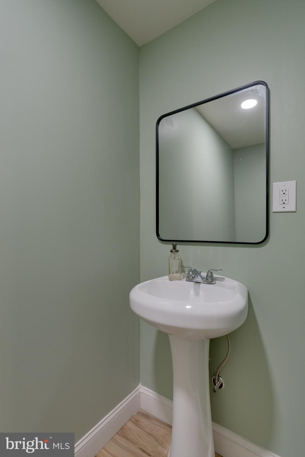 WABASH LANDING - Residential