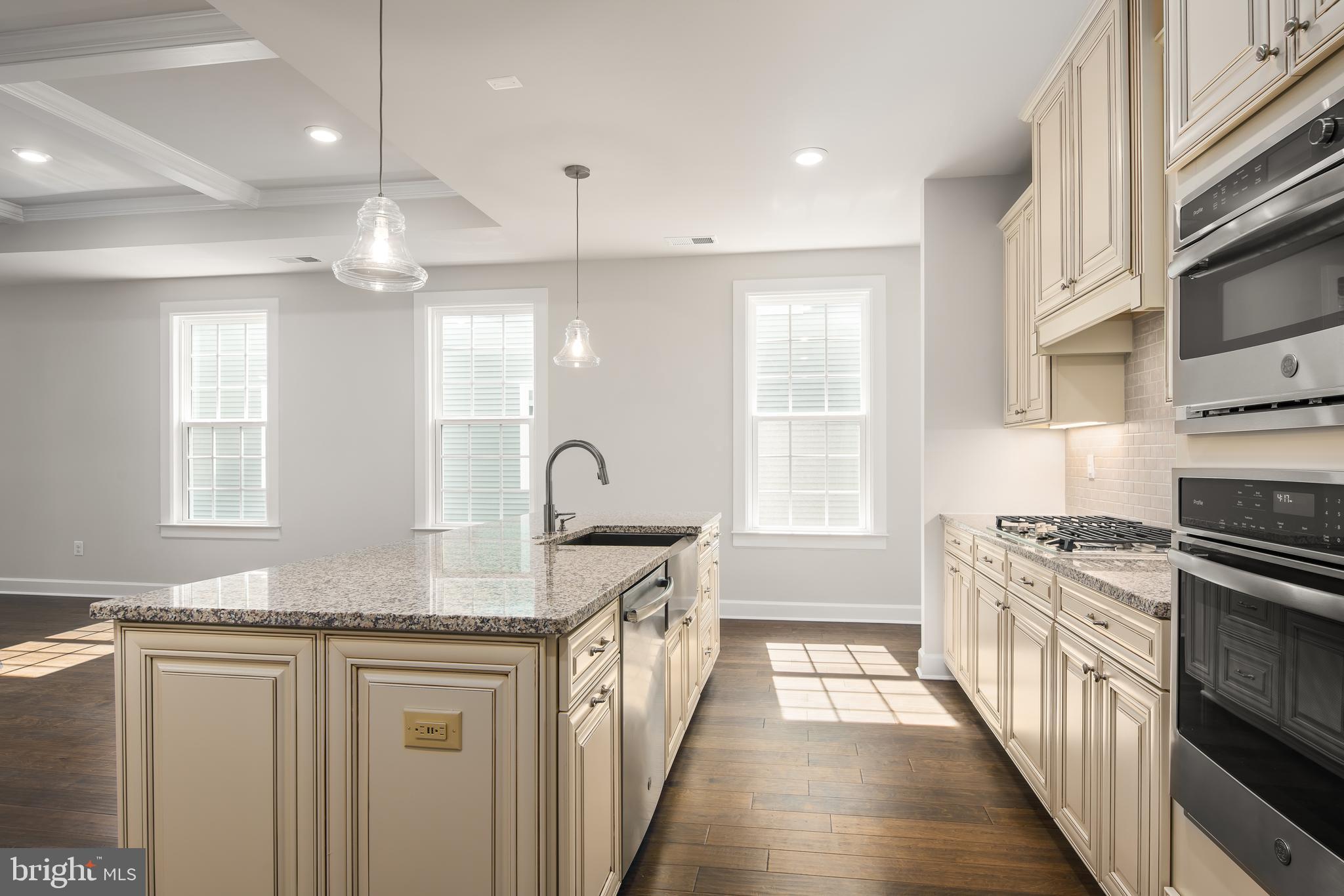 TWO RIVERS - Residential