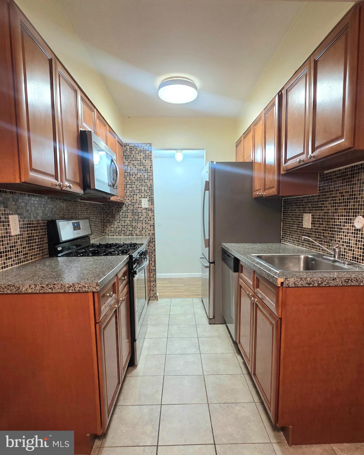 110 BYBERRY ROAD 30 O7