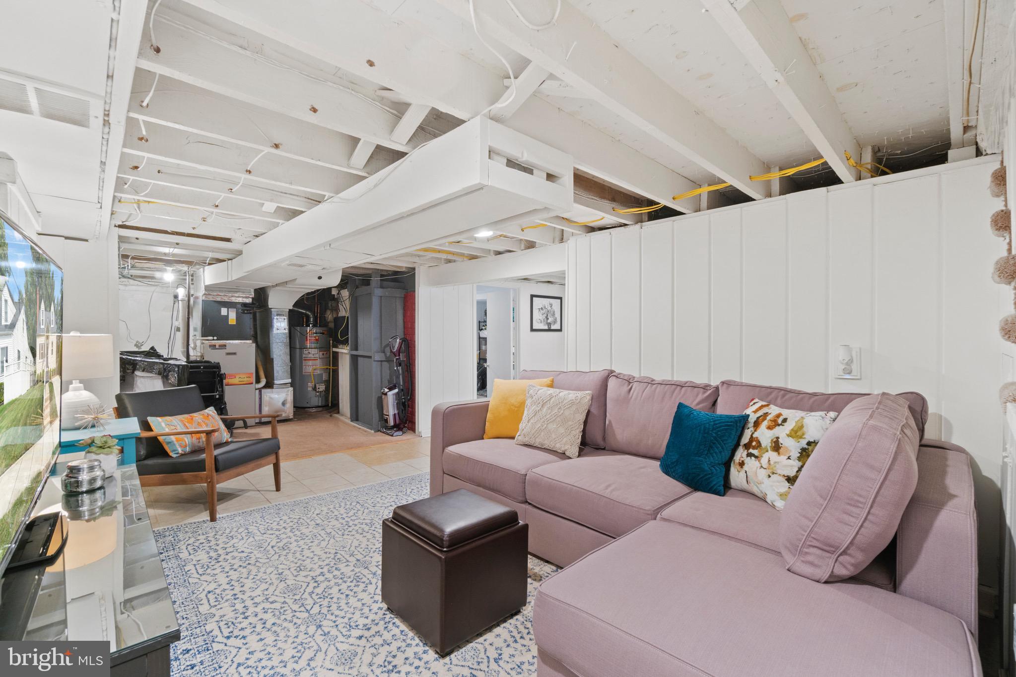 NORTH KENSINGTON - Residential