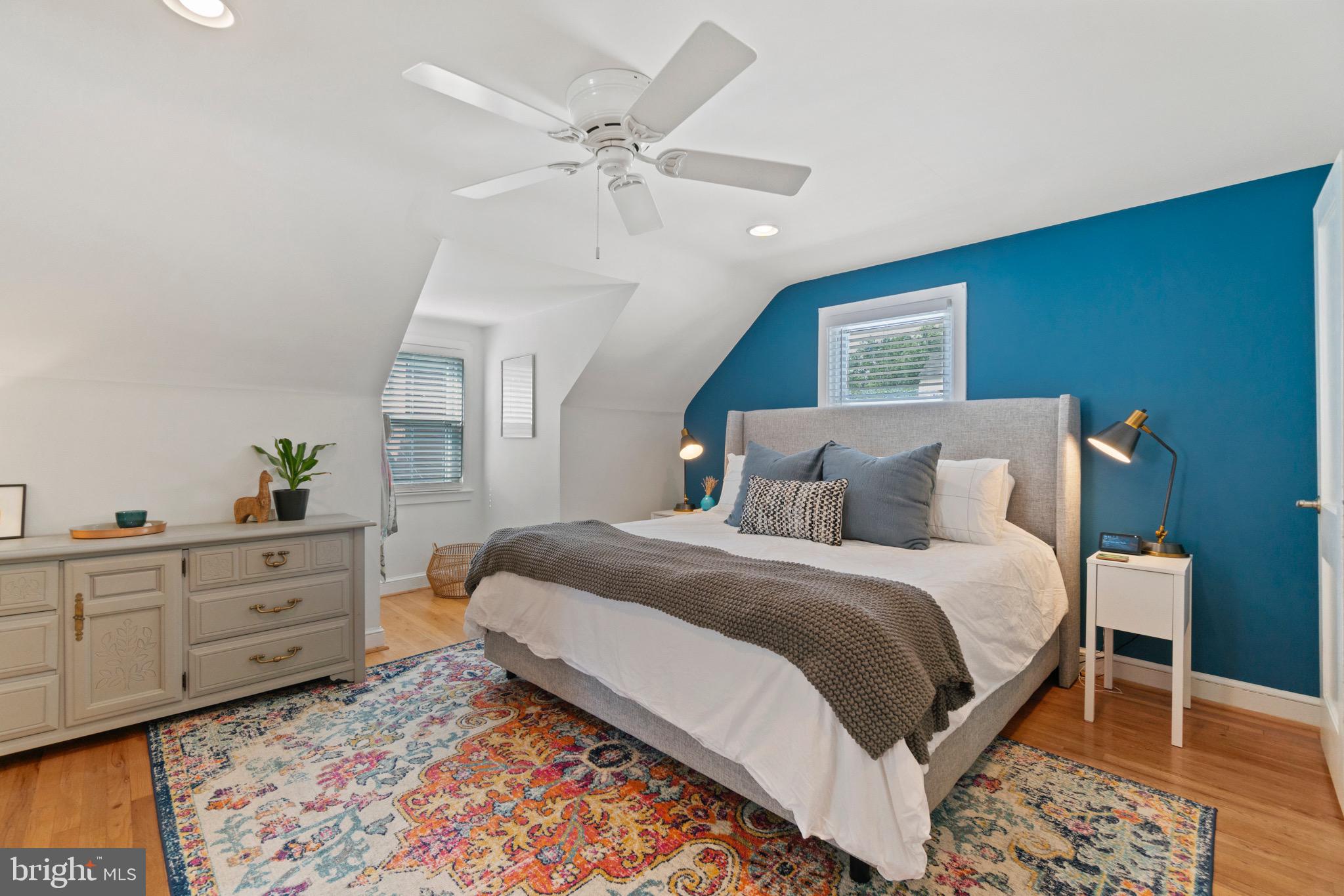 NORTH KENSINGTON - Residential