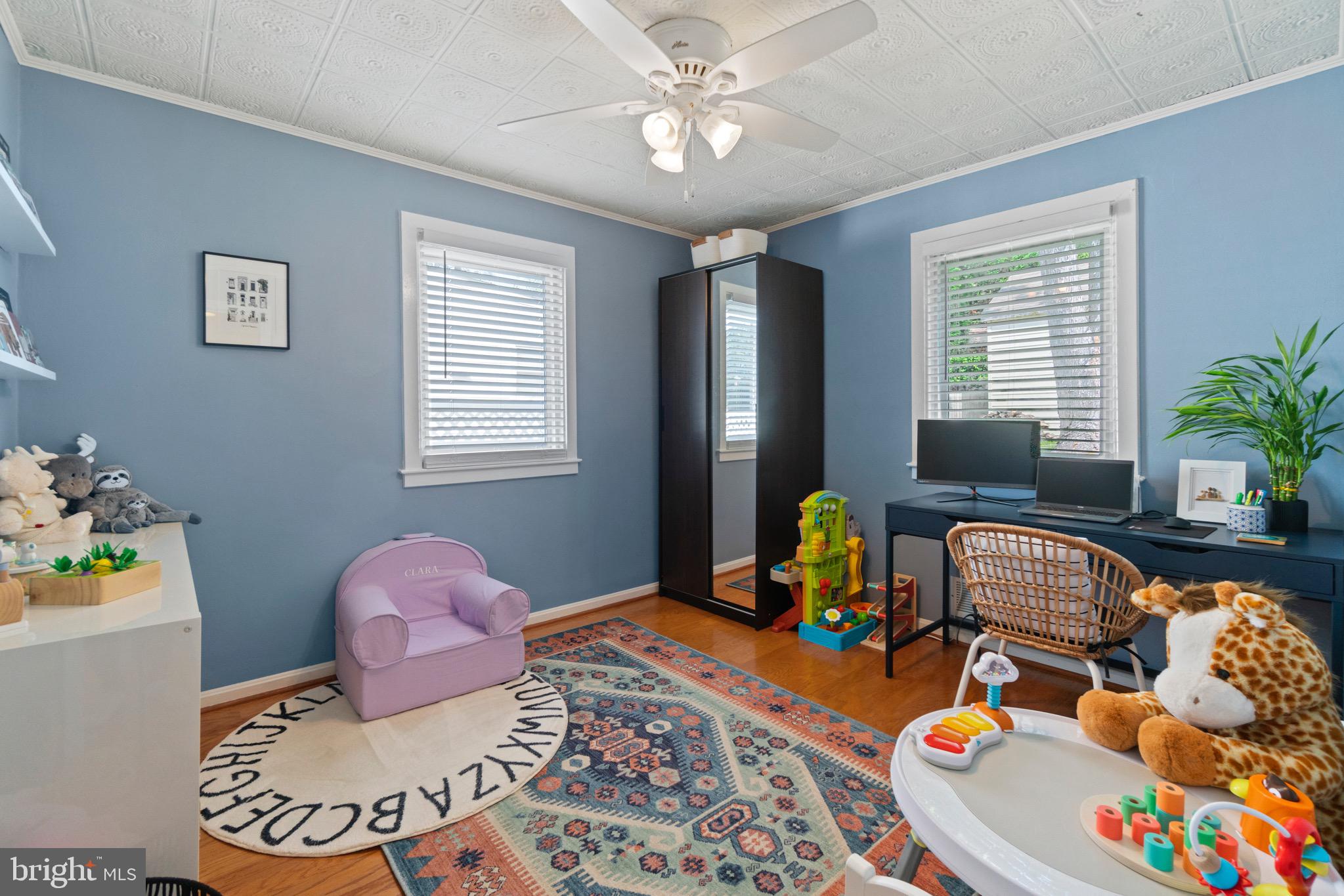 NORTH KENSINGTON - Residential