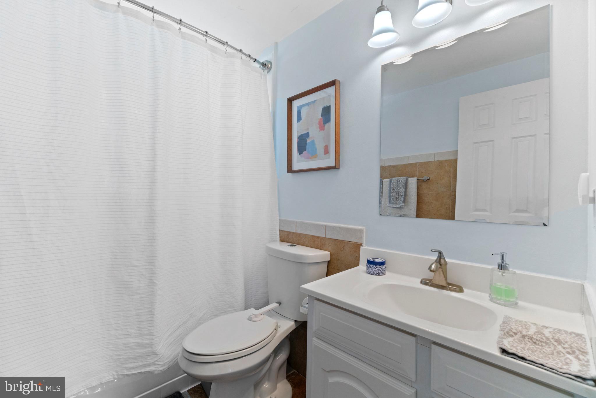 NORTH KENSINGTON - Residential