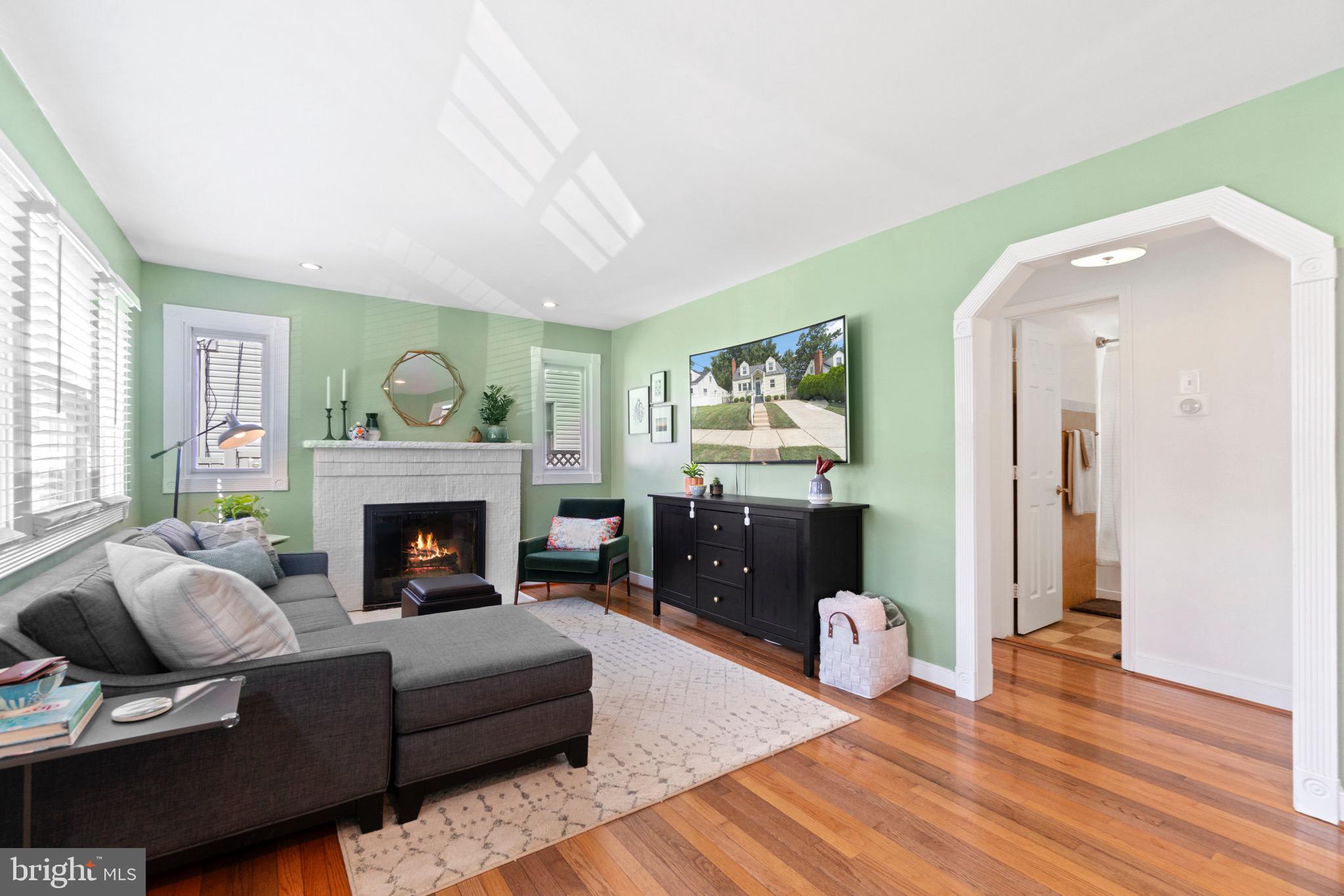 NORTH KENSINGTON - Residential