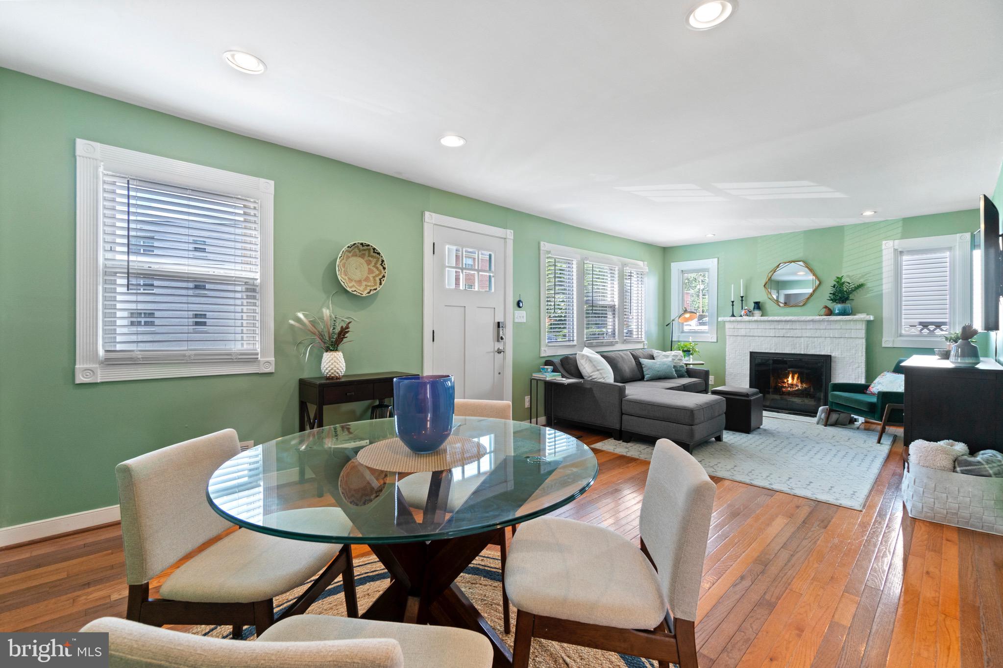 NORTH KENSINGTON - Residential