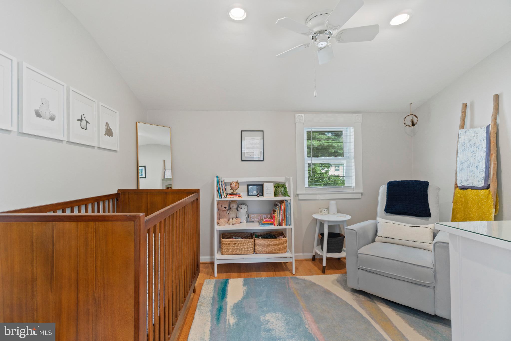 NORTH KENSINGTON - Residential