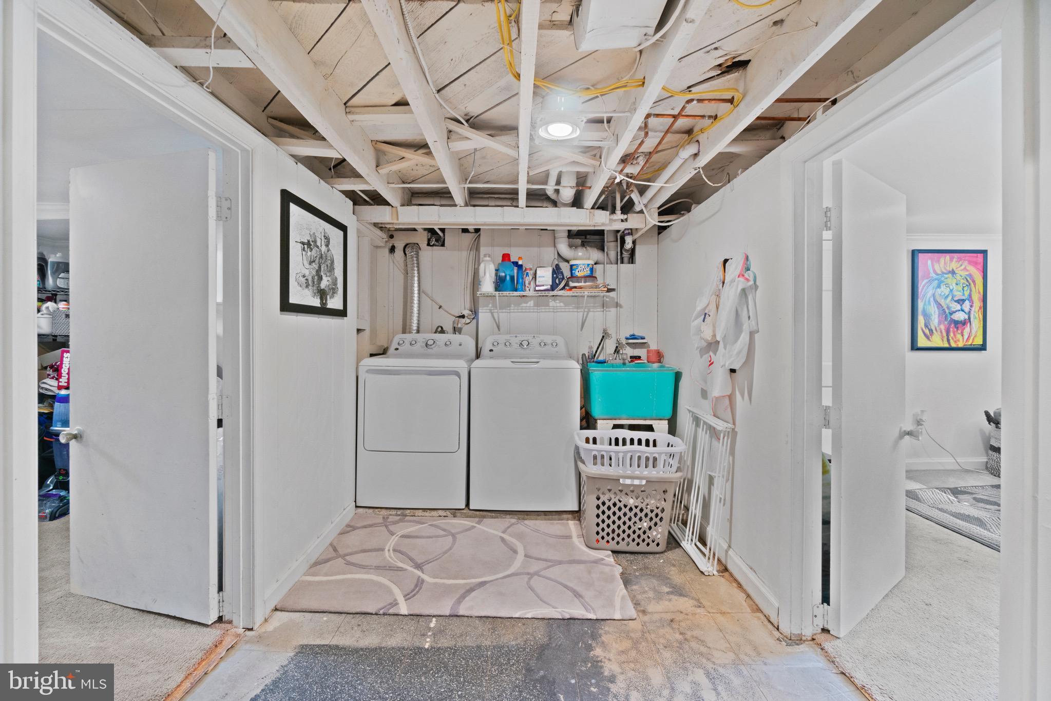 NORTH KENSINGTON - Residential