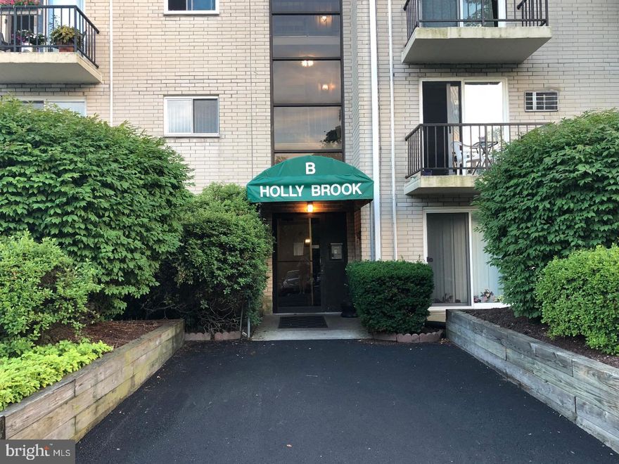 Welcome to this nicely updated "Holly Brook" first floor condo which has been freshly painted with neutral color throughout. Spacious bedroom offers plenty of closet space and large double hall closet.  Bedroom and living room are cable ready. Living room has sliders to cement patio. This can also be used as your own private entrance instead of through main building.  Shared laundry room is just a few doors down the hallway. Just across the parking lot is the in ground swimming pool for your summer time enjoyment! *Landlord pays for pool tags and HOA fees. Located in close proximity to shopping, restaurants, & public transportation.