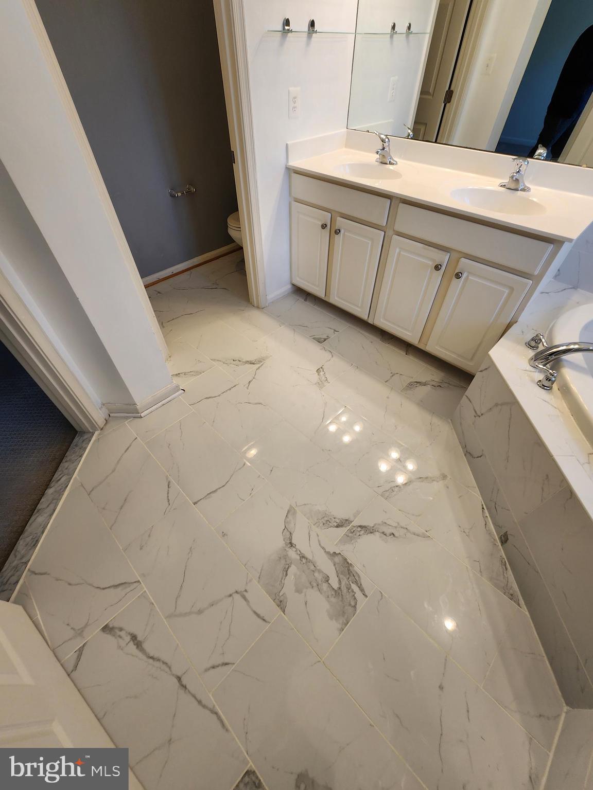 WOODSTREAM - Residential Lease