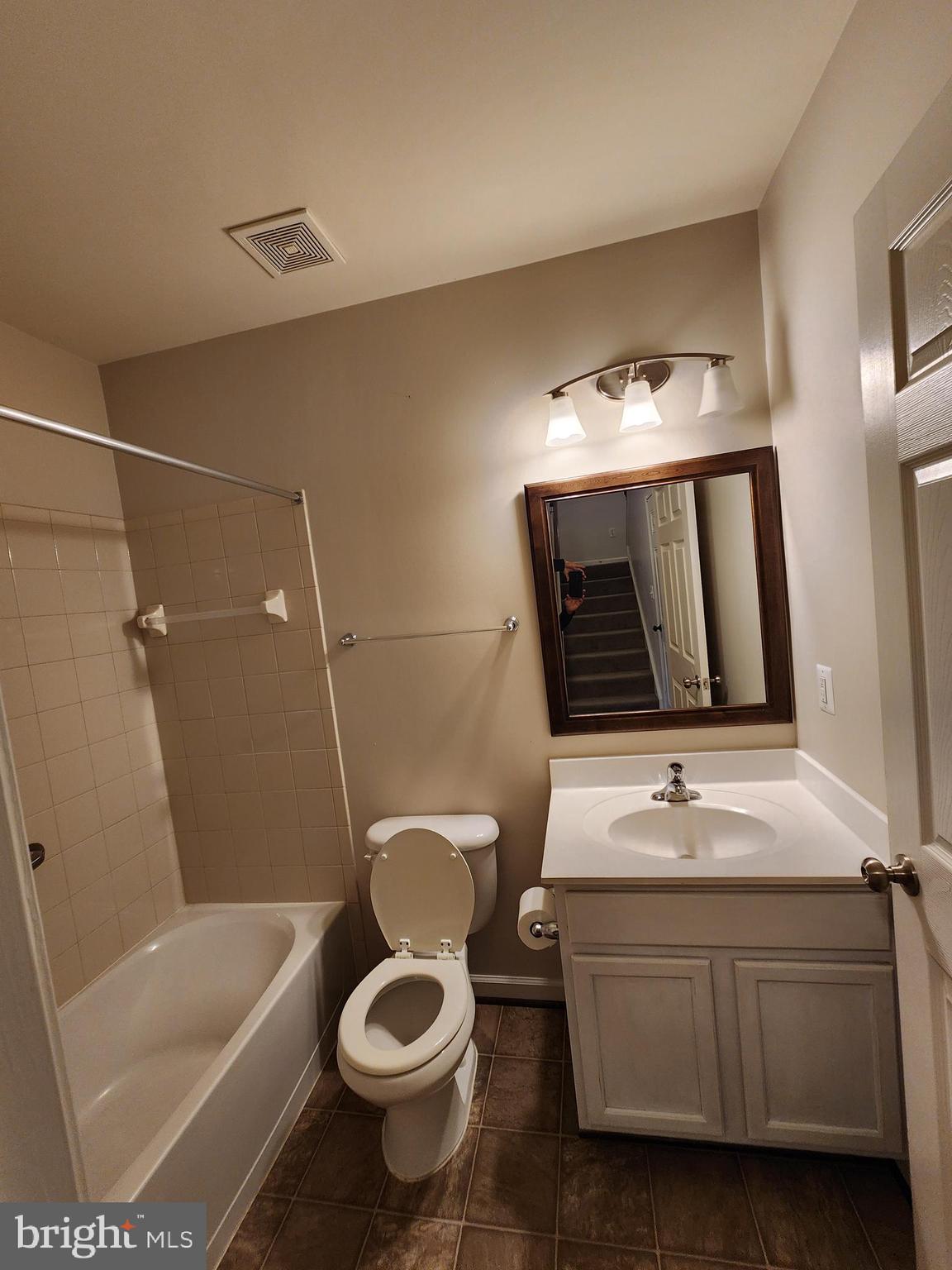 WOODSTREAM - Residential Lease