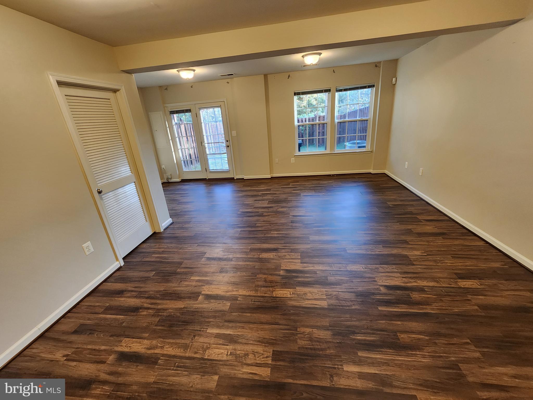 WOODSTREAM - Residential Lease