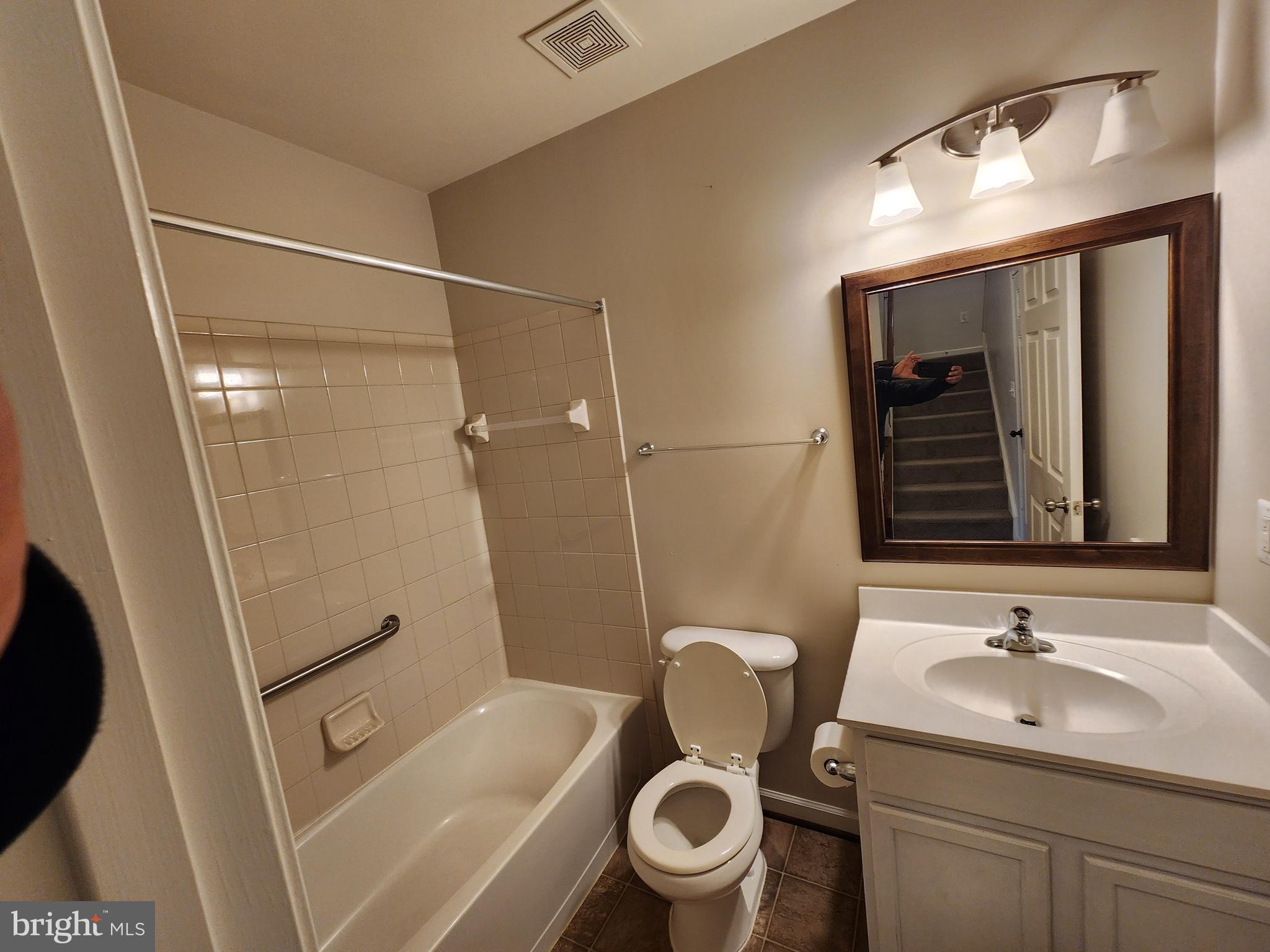 WOODSTREAM - Residential Lease