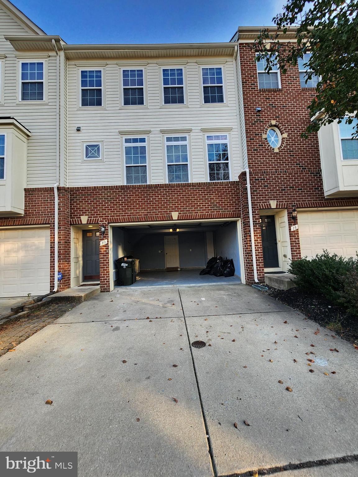 WOODSTREAM - Residential Lease