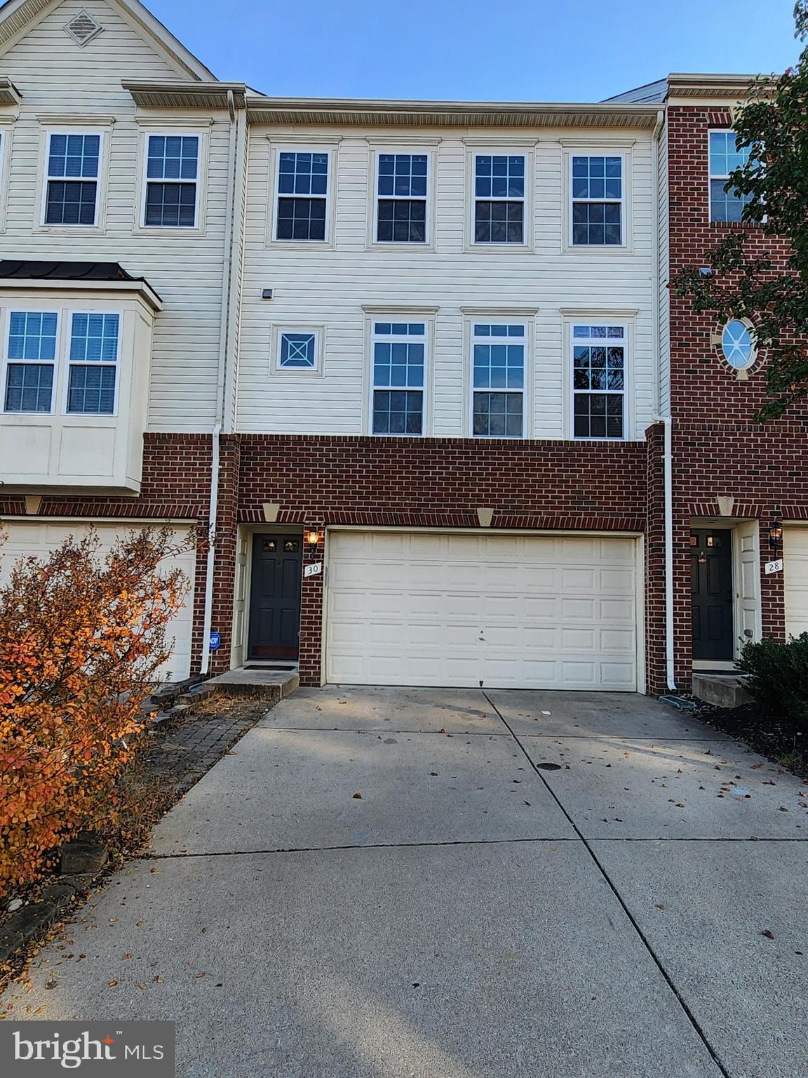 WOODSTREAM - Residential Lease