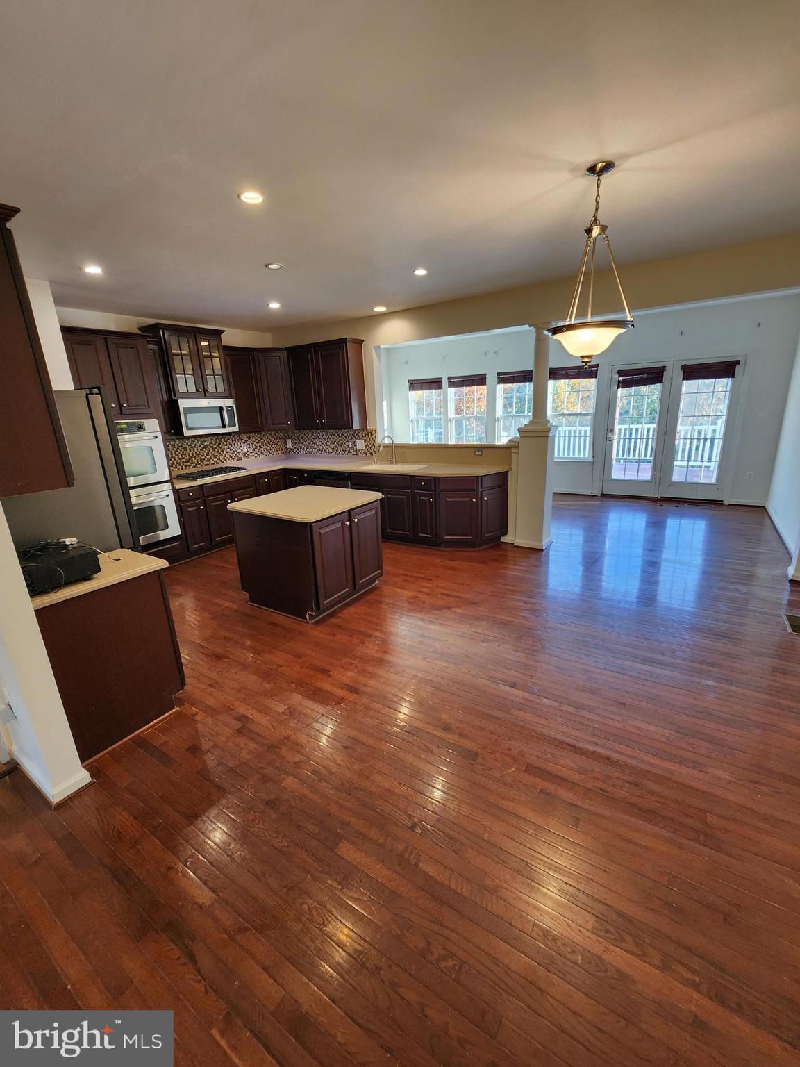 WOODSTREAM - Residential Lease