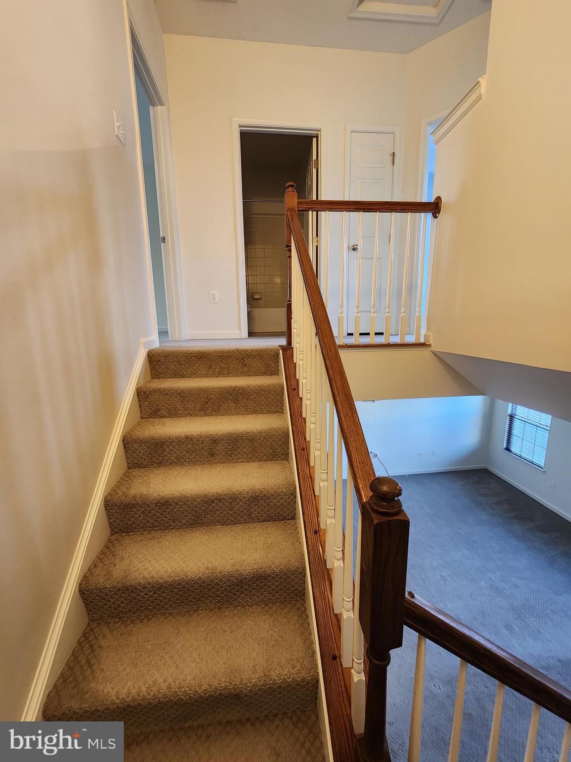 WOODSTREAM - Residential Lease