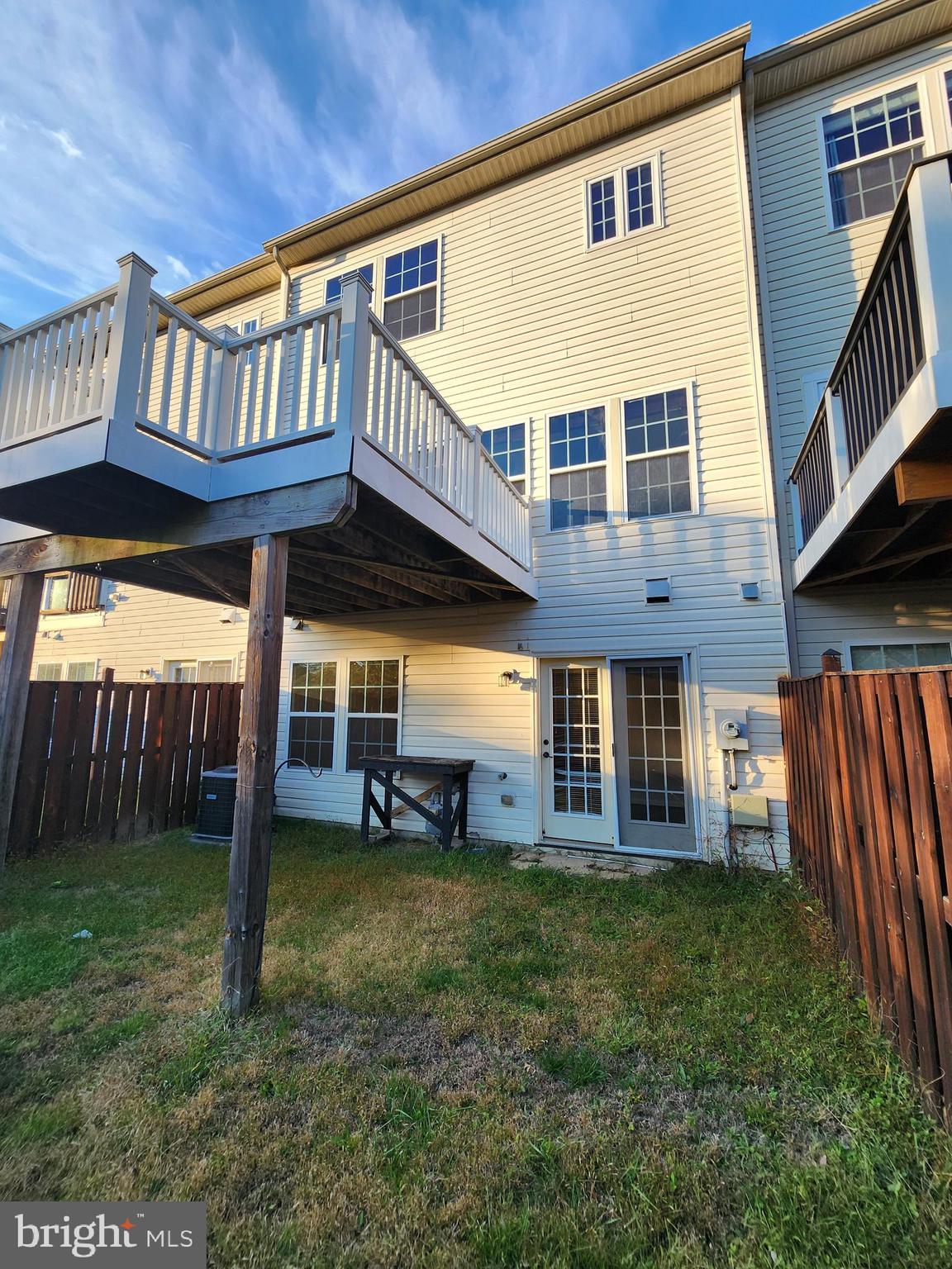 WOODSTREAM - Residential Lease