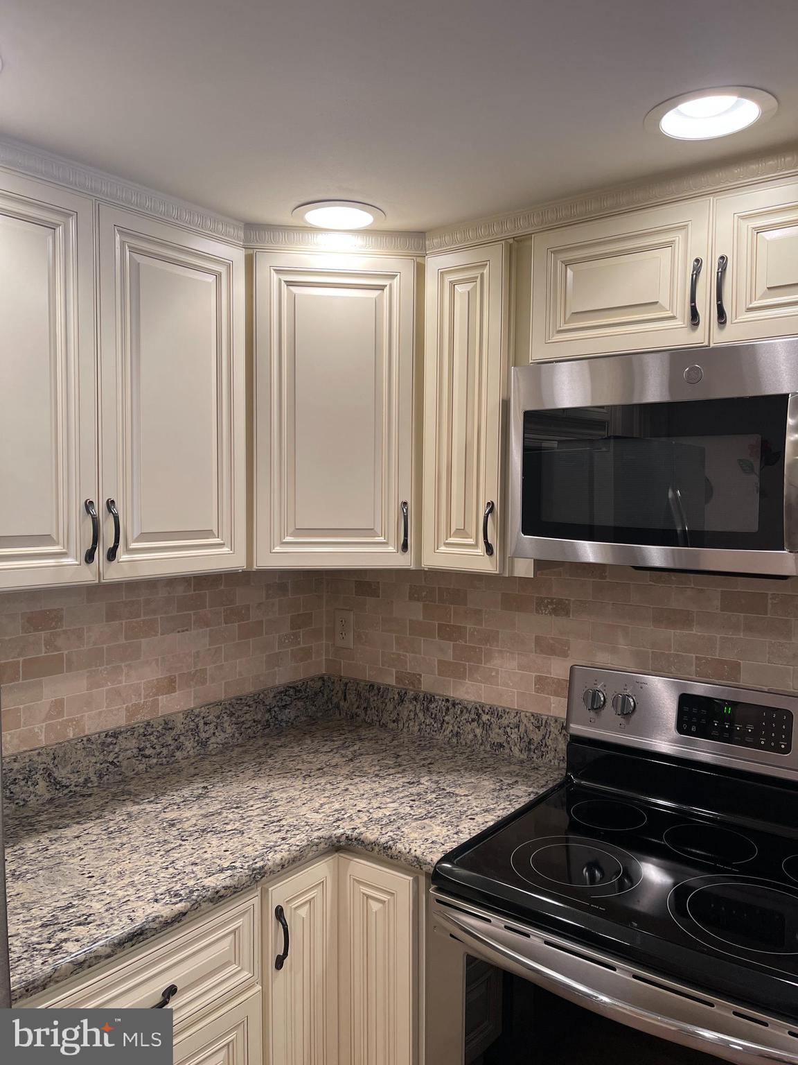 DELAIRE LANDING - Residential