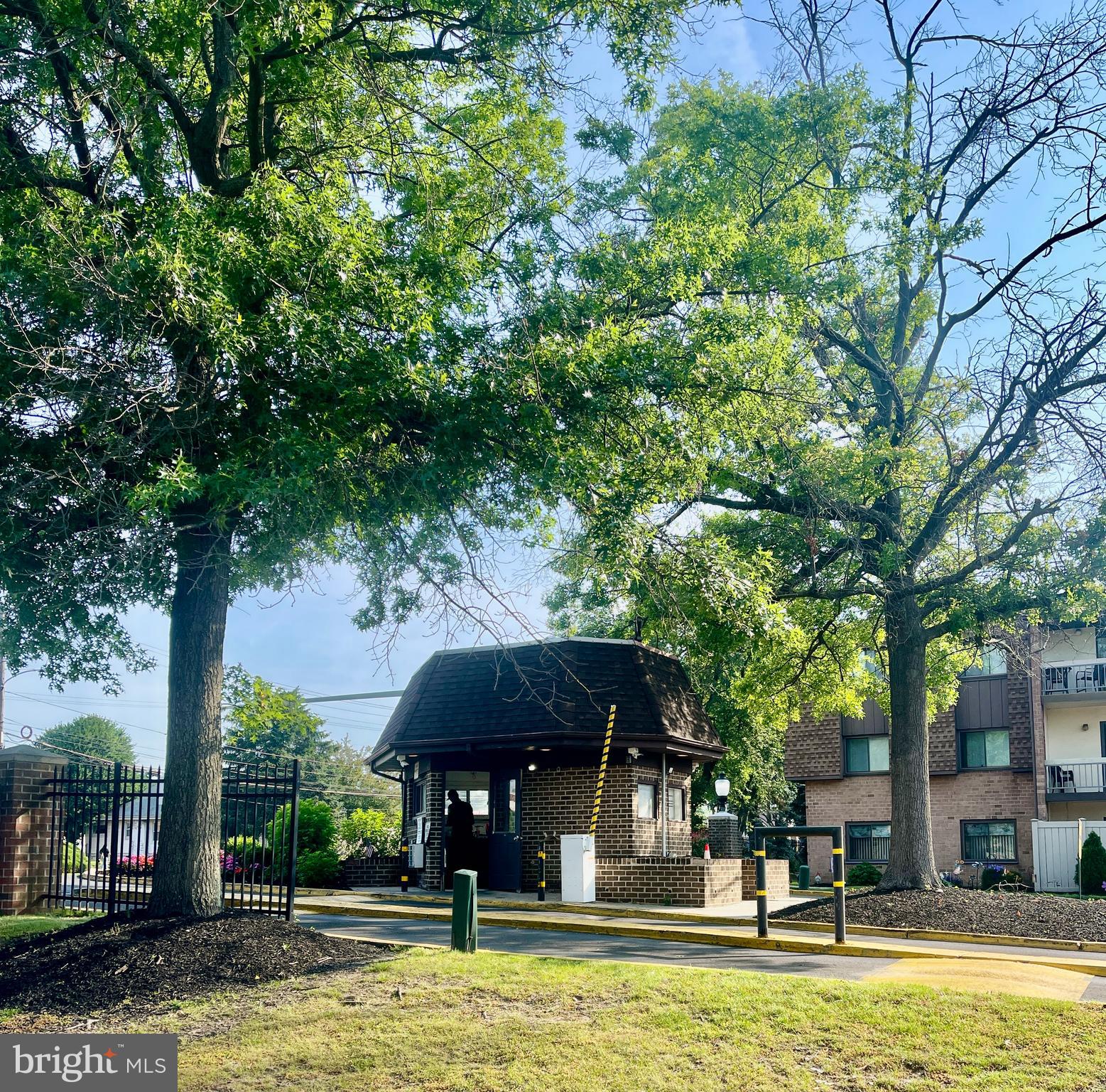 DELAIRE LANDING - Residential