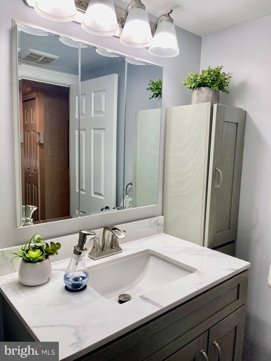 DELAIRE LANDING - Residential