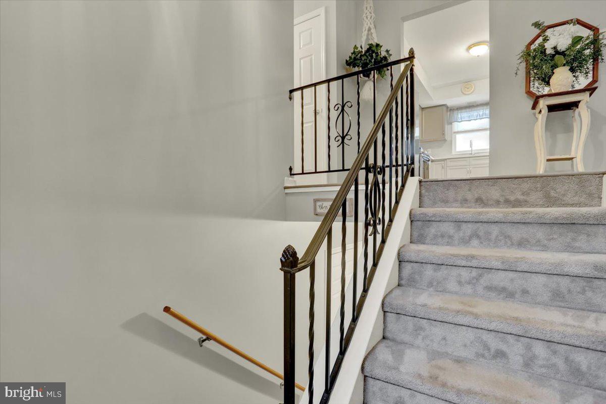 6 DOGWOOD DRIVE