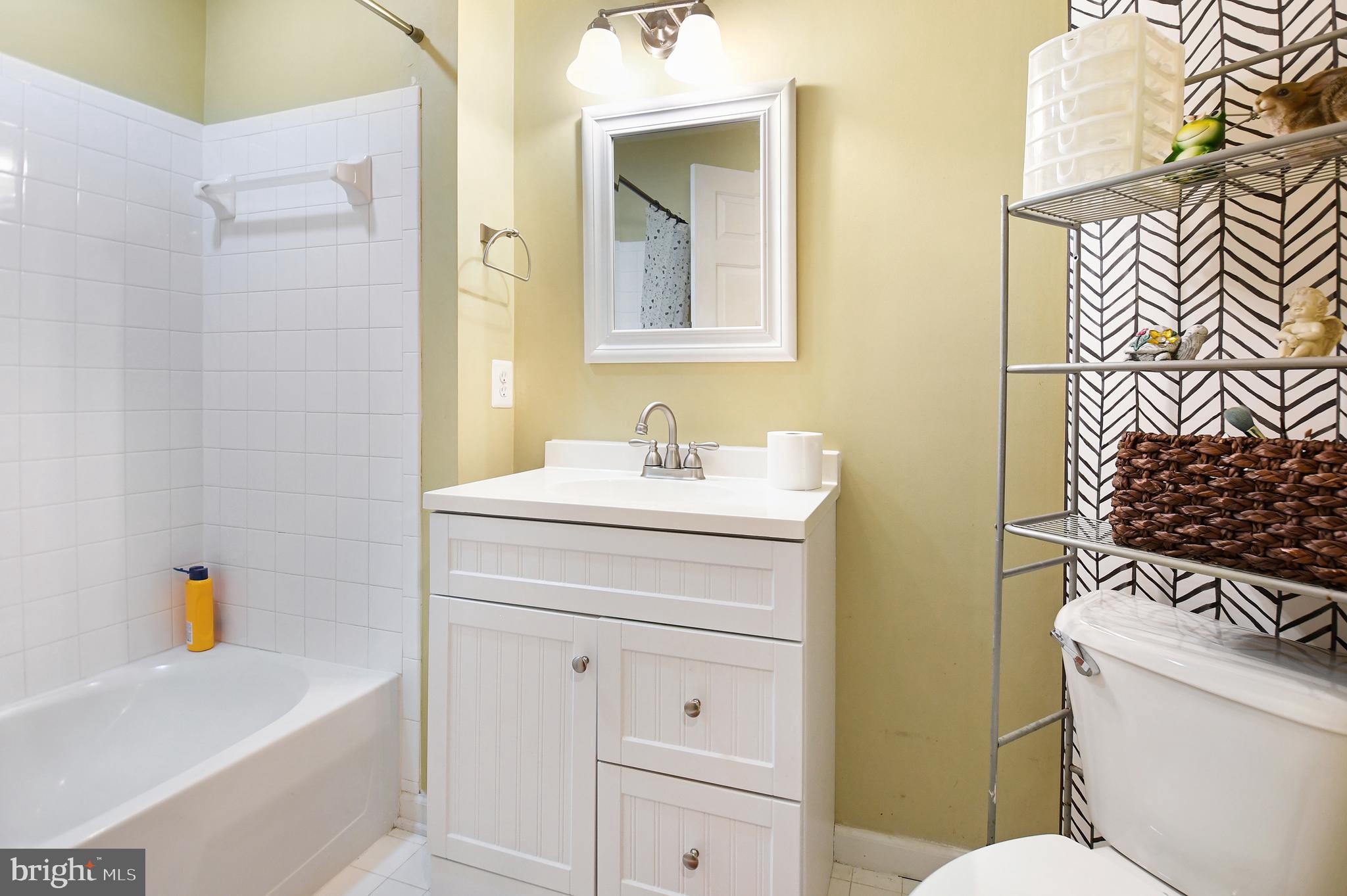 VILLAGES OF URBANA - Residential Lease