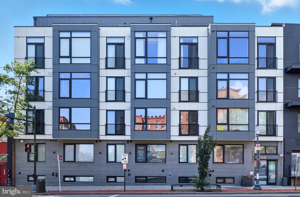 Photo of 7700 Georgia Avenue NW #101, WASHINGTON, DC 20012 (MLS # DCDC2223724)