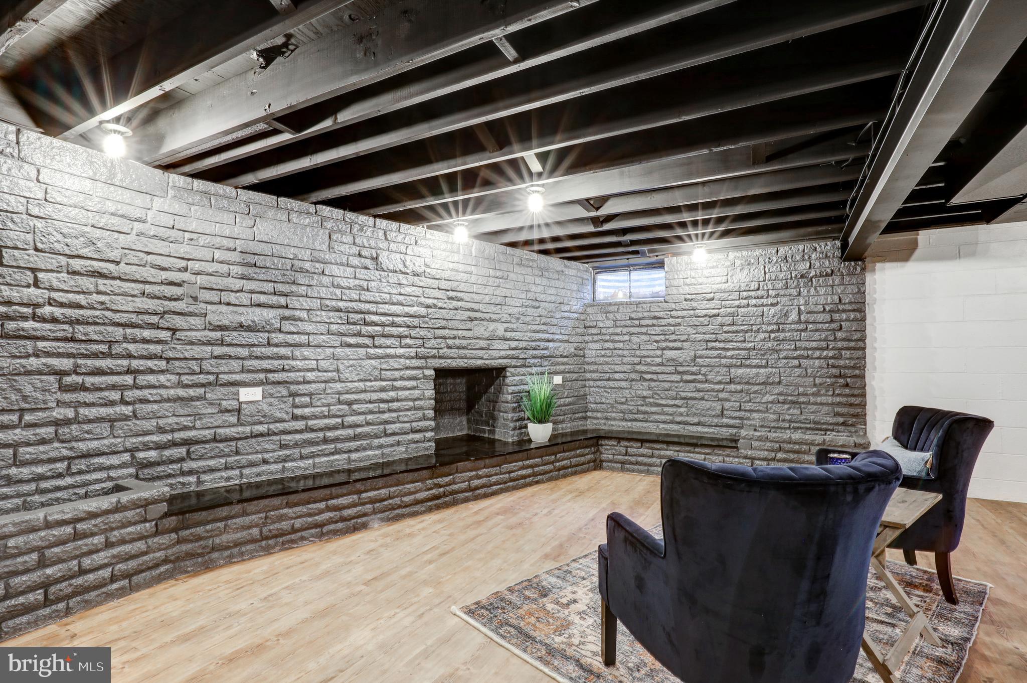 PENN MANOR - Residential