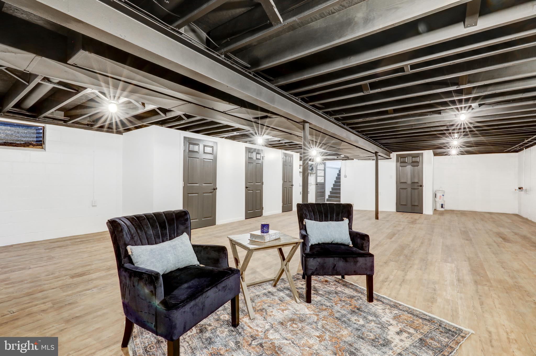 PENN MANOR - Residential