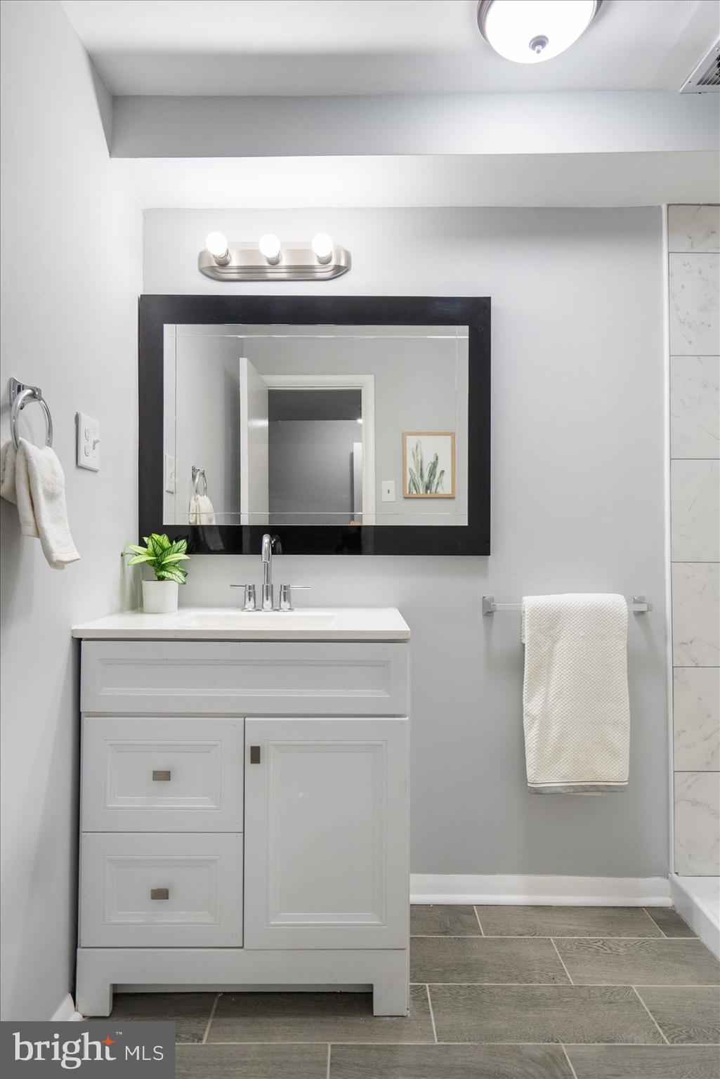 SCOTTS HILL - Residential