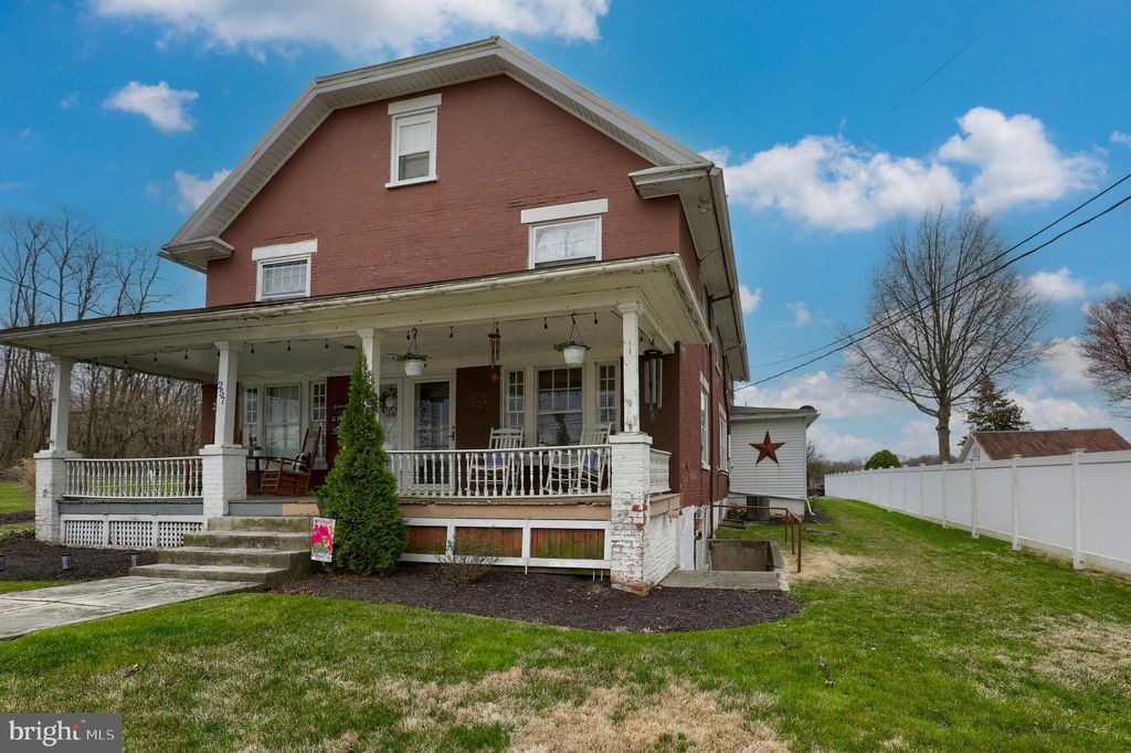 Photo of 255 E STATE ST, QUARRYVILLE, PA 17566 (MLS # PALA2032556)